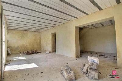 Maison - 244 m² - 9 pièces