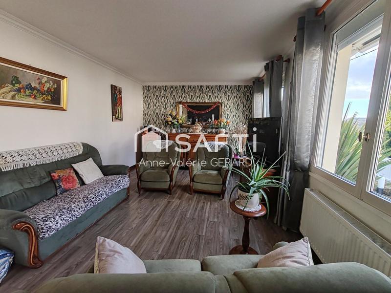 Maison - 90 m² - 5 pièces