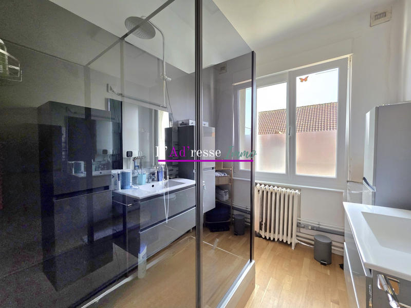 Maison - 290 m² - 10 pièces