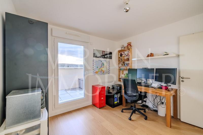 Appartement - 97 m² - 4 pièces