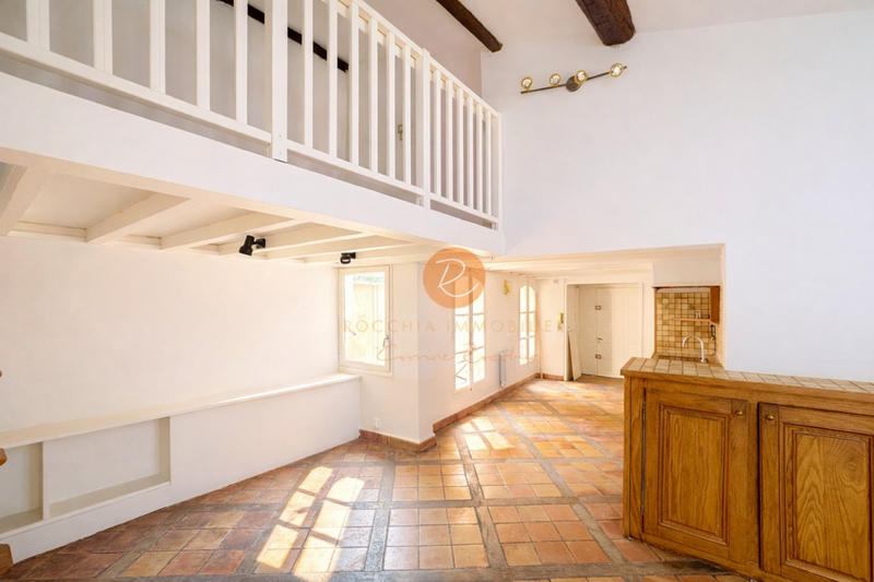 Appartement - 87 m² - 3 pièces