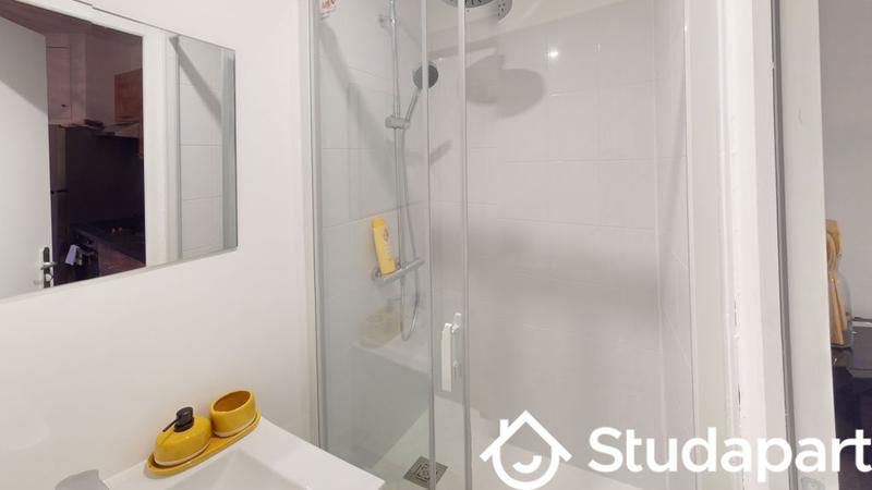 Chambre - 54 m² - 1 pièce