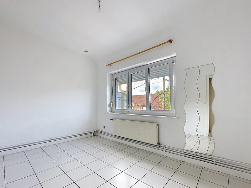 Maison - 93 m² - 4 pièces