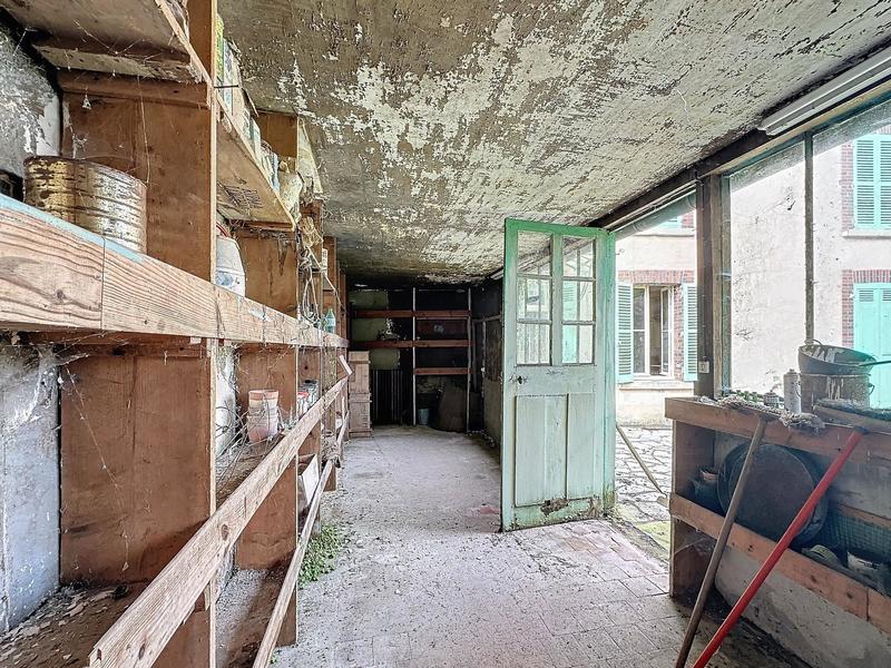 Maison - 232 m² - 10 pièces