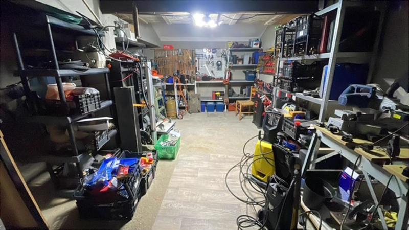 Propriété - 300 m² - 9 pièces