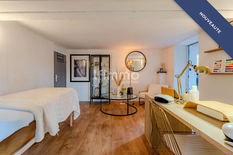 Maison - 225 m² - 7 pièces