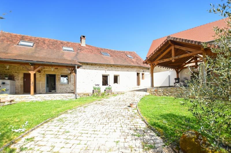 Maison de campagne - 111 m² - 4 pièces
