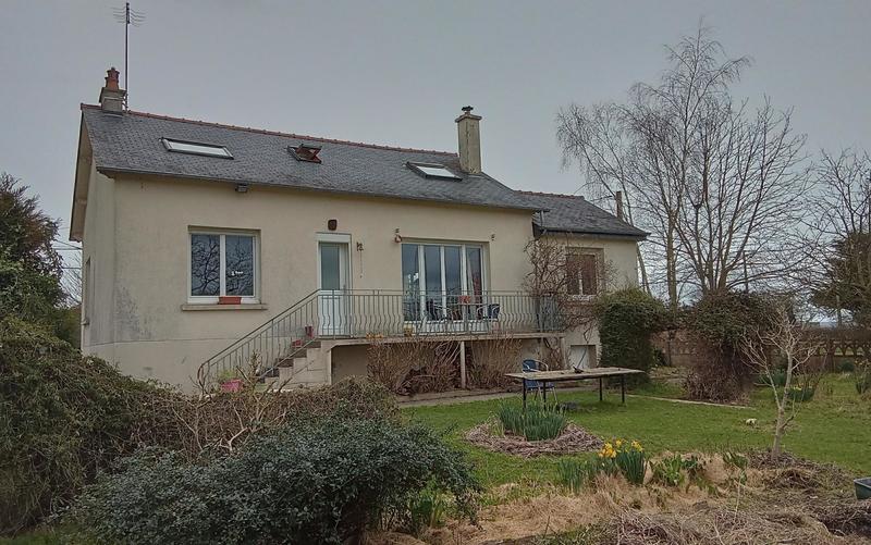 Maison - 96 m² - 5 pièces