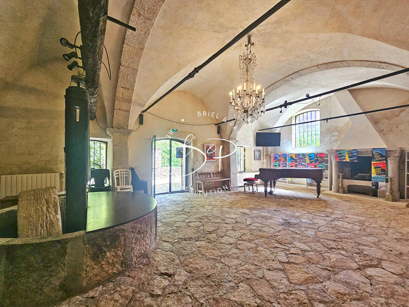 Maison - 187 m² - 4 pièces