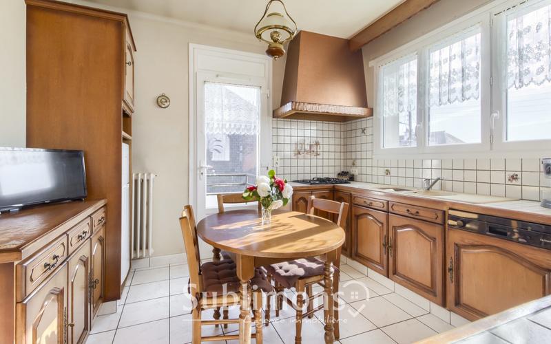 Maison - 95 m² - 4 pièces