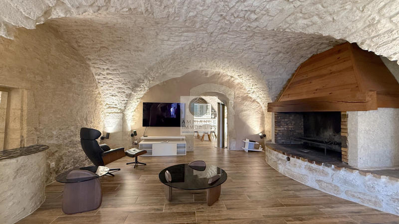 Maison - 219 m² - 6 pièces