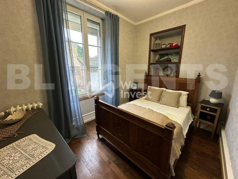 Maison - 247 m² - 10 pièces