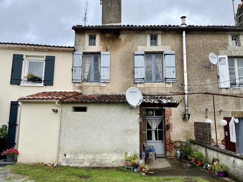 Maison en pierre - 132 m² - 5 pièces