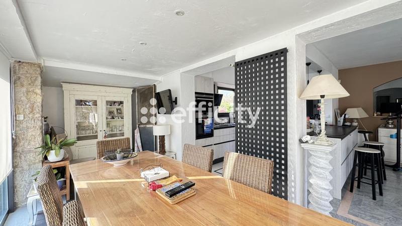 Maison - 147 m² - 5 pièces