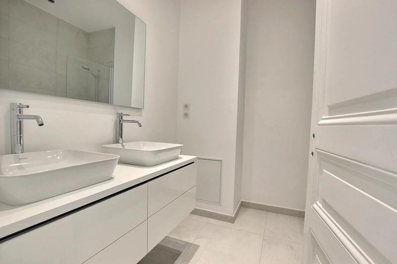 Appartement - 92 m² - 4 pièces