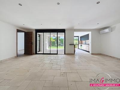 Appartement - 98 m² - 4 pièces