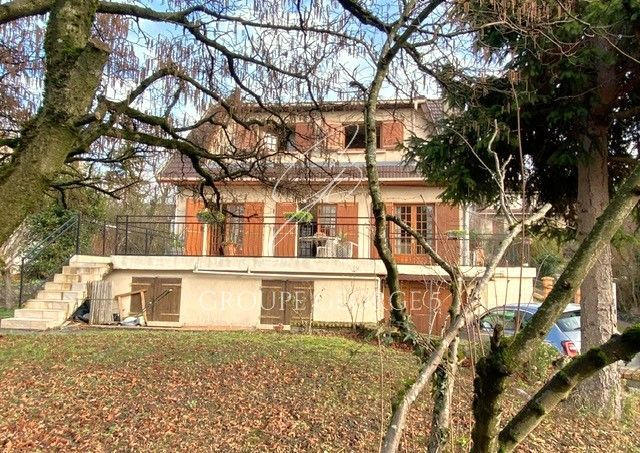 Maison - 135 m² - 5 pièces