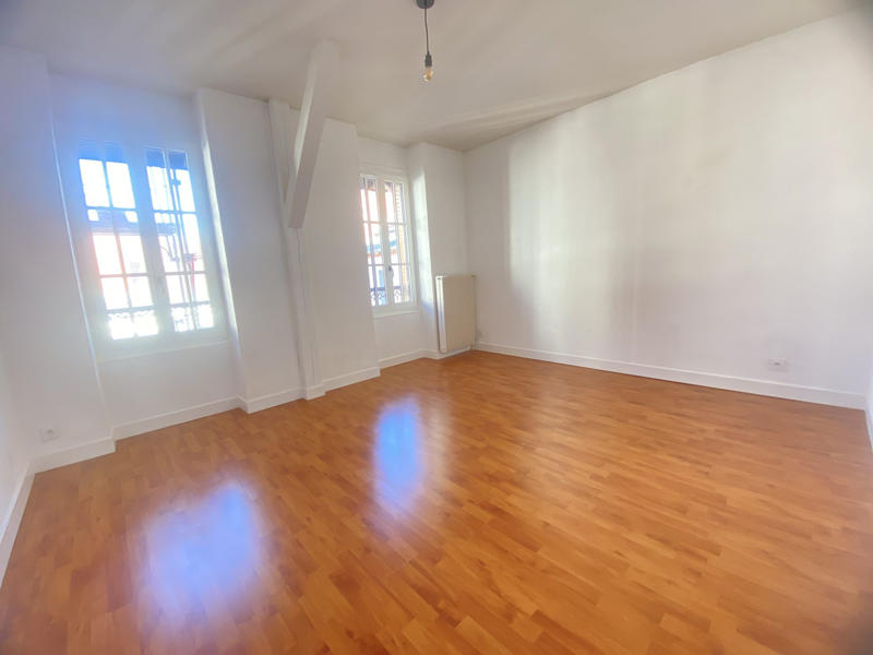 Appartement - 108 m² - 5 pièces