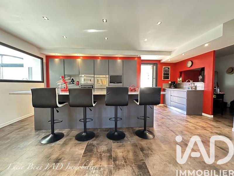 Maison de maîtres - 270 m² - 10 pièces