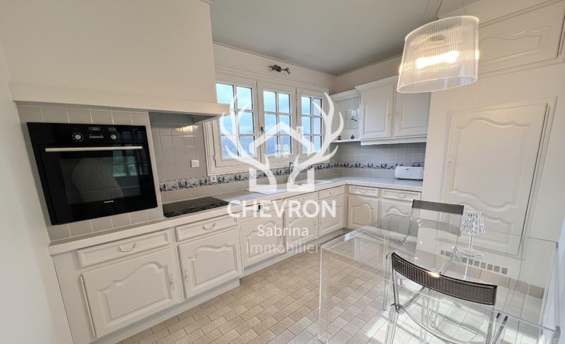 Maison - 142 m² - 6 pièces