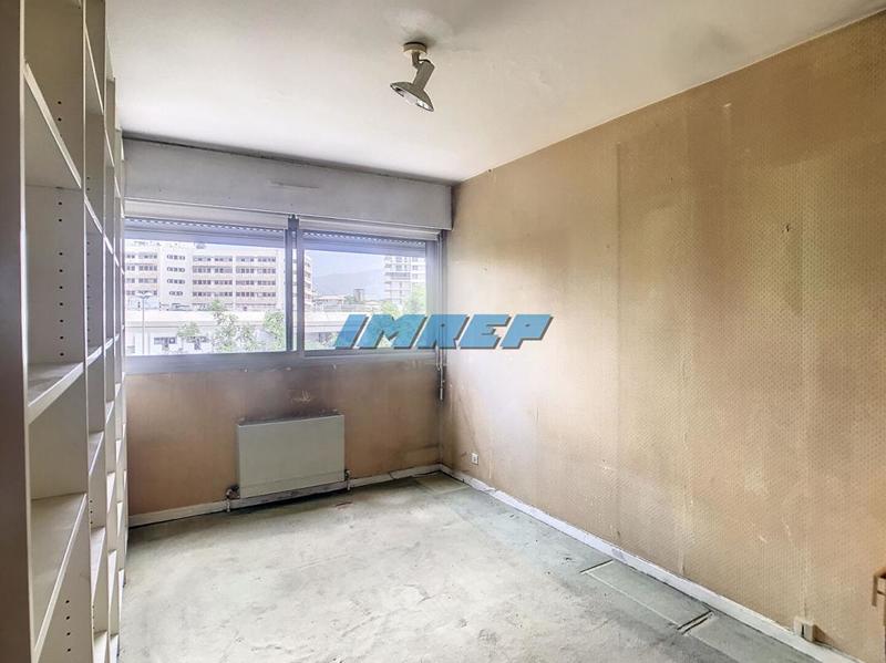 Appartement - 102 m² - 4 pièces