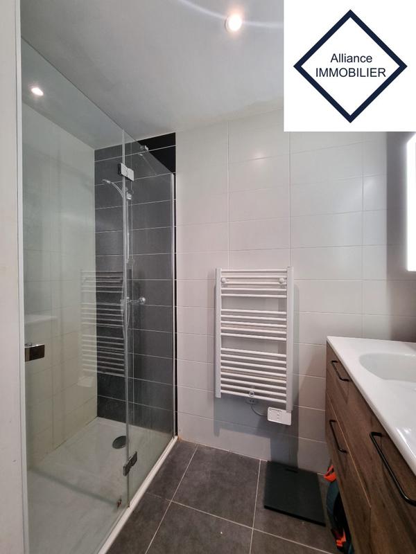 Maison contemporaine - 114 m² - 8 pièces