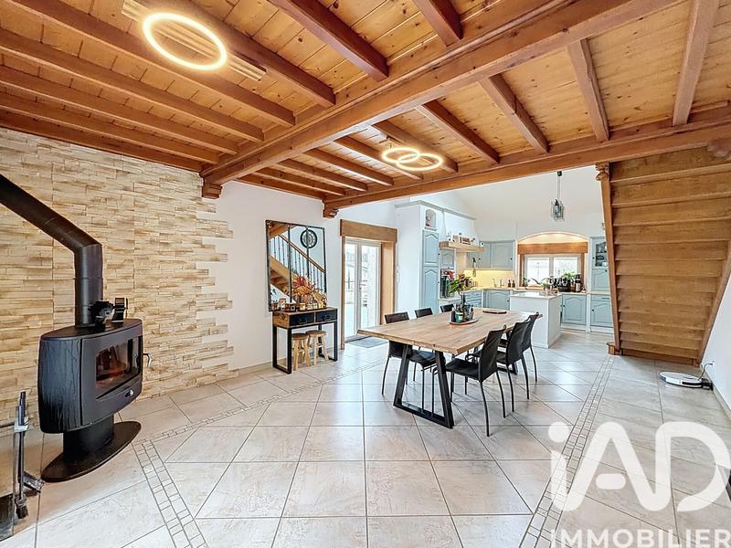 Maison - 255 m² - 7 pièces