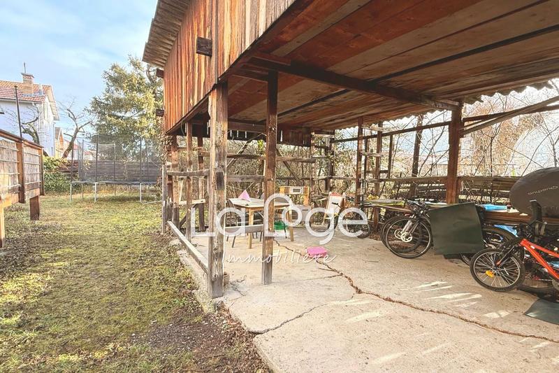 Appartement - 80 m² - 3 pièces