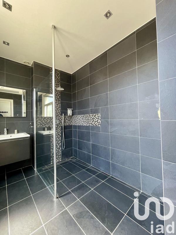 Maison de ville - 223 m² - 9 pièces