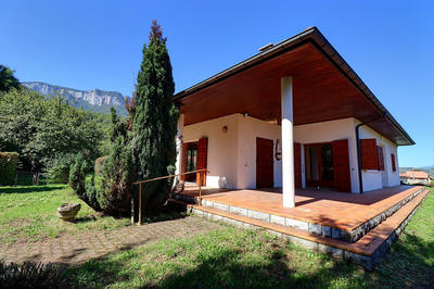 Maison - 196 m² - 7 pièces