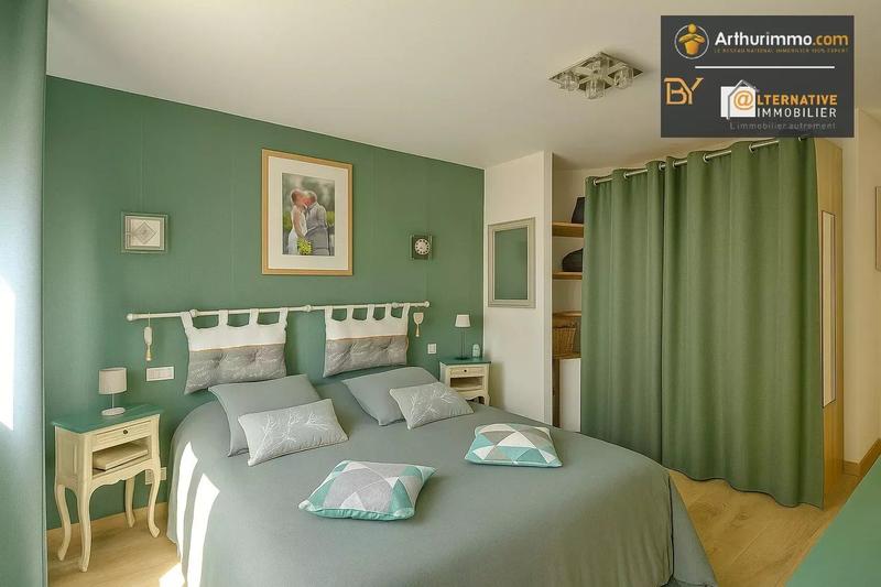 Maison - 183 m² - 8 pièces