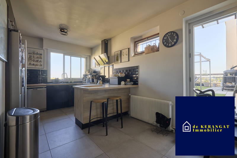 Appartement - 166 m² - 6 pièces