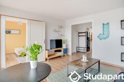 Chambre - 9 m² - 1 pièce