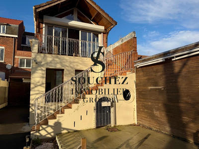 Maison - 250 m² - 8 pièces