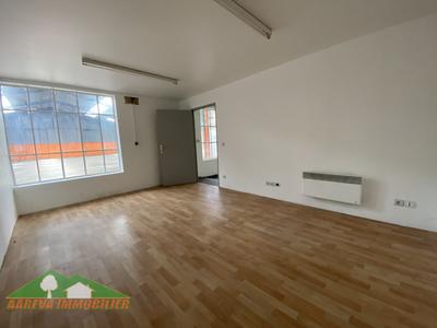 Entrepôt - 603 m² - 3 pièces