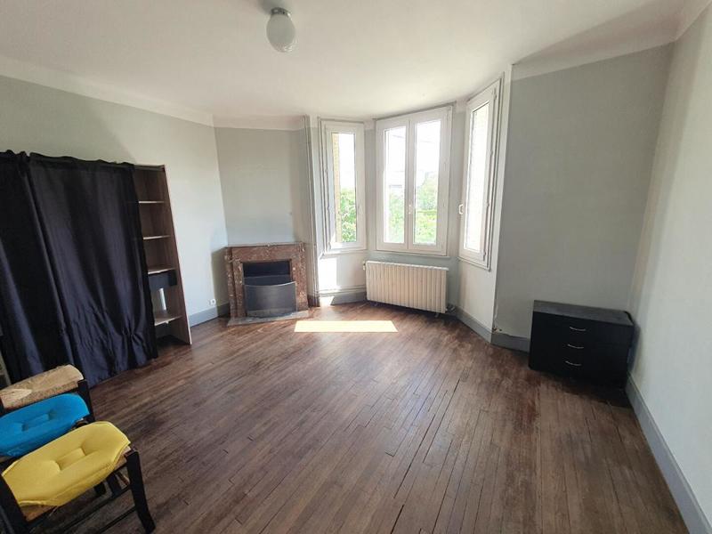 Maison - 121 m² - 6 pièces