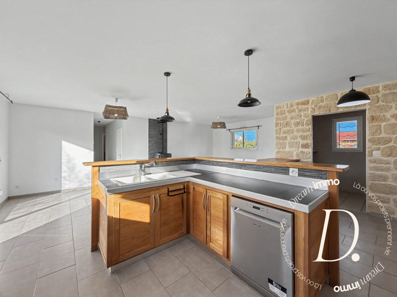 Maison - 111 m² - 4 pièces