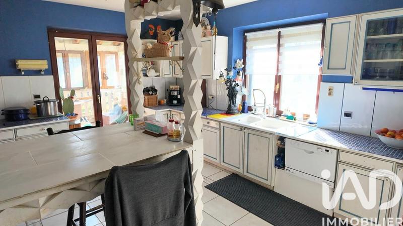 Maison - 180 m² - 7 pièces