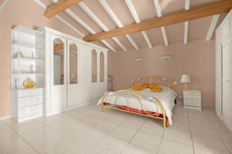 Maison - 200 m² - 7 pièces