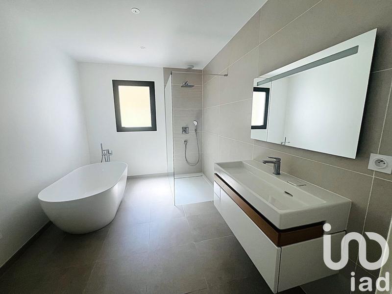 Maison - 178 m² - 5 pièces