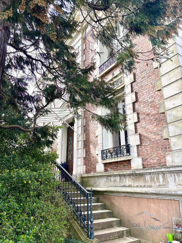 Maison ancienne - 266 m² - 12 pièces