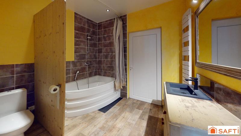 Maison - 252 m² - 11 pièces