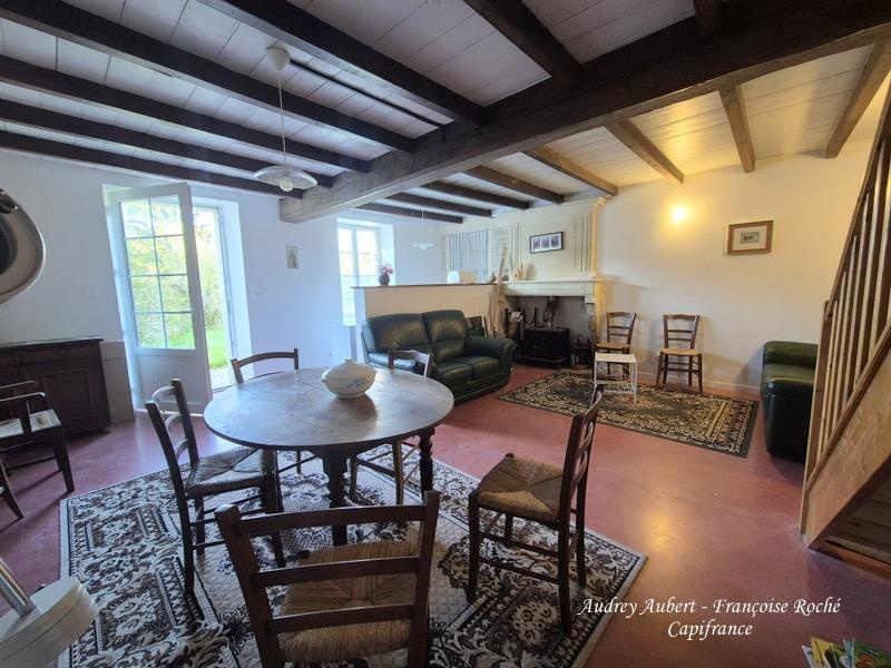 Maison - 156 m² - 9 pièces