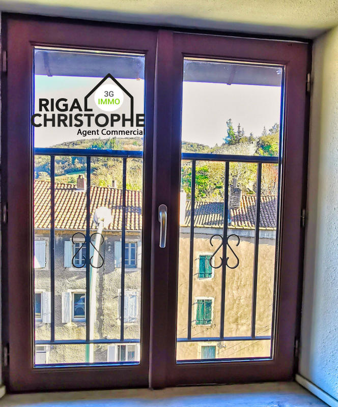 Immeuble - 130 m² - 5 pièces