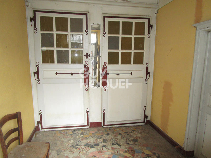 Maison - 400 m² - 10 pièces