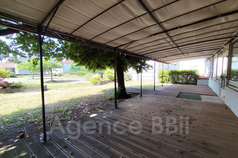 Maison - 284 m² - 2 pièces