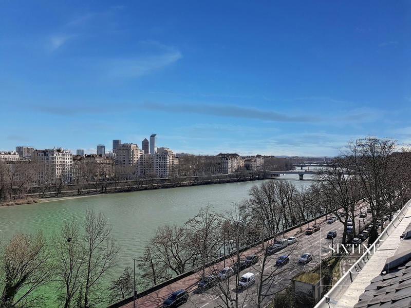 Appartement - 96 m² - 4 pièces