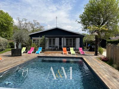 Maison - 160 m² - 6 pièces