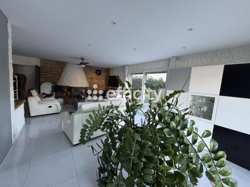 Maison - 148 m² - 6 pièces