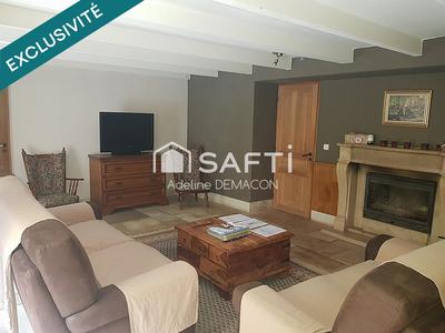 Maison - 144 m² - 8 pièces